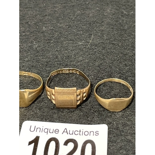 1020 - 3 9ct gold signet rings, 1 a/f (total weight 7.55g)