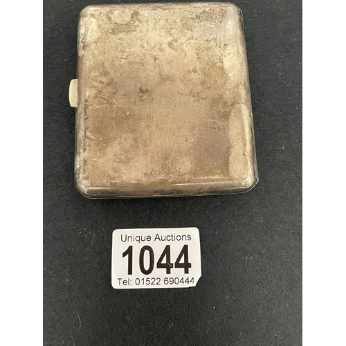 1044 - A sterling silver cigarette case (total weight 100.18g)
