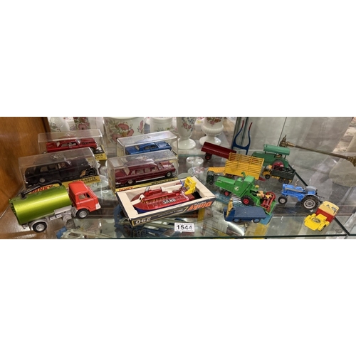 1544 - A quantity of boxed Dinky & other diecast vehicles