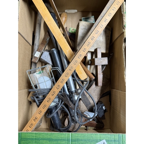 1718 - A quantity of antique & vintage tools