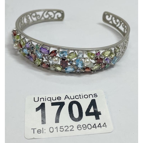 Lot 1704      