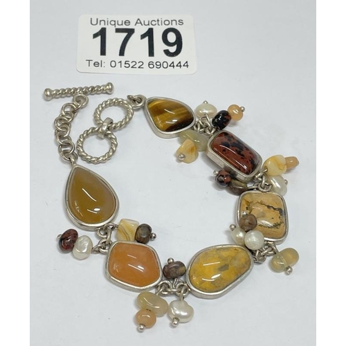 Lot 1719      