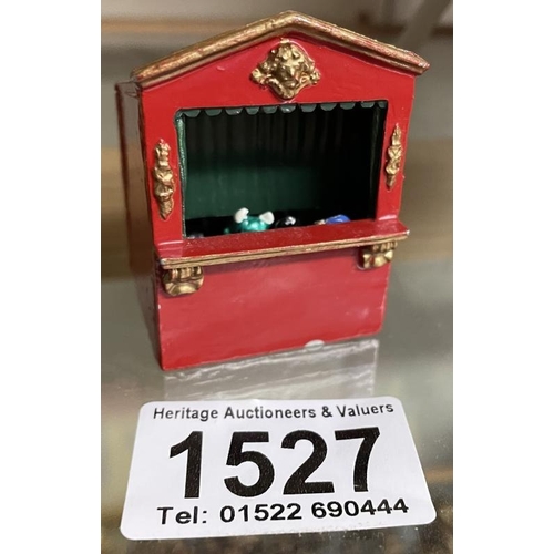 Lot 1527      