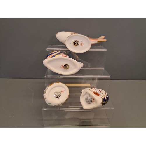 20 - Royal Crown Derby group of paperweights
Golden Carp gold stopper
Snail light gold colour stopper
Doo... 