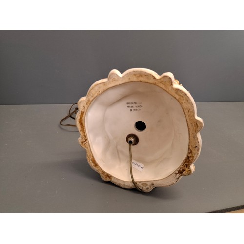 29 - A vintage Italian porcelain figurine lamp
Measures 45cm chip to the dress.
Untested