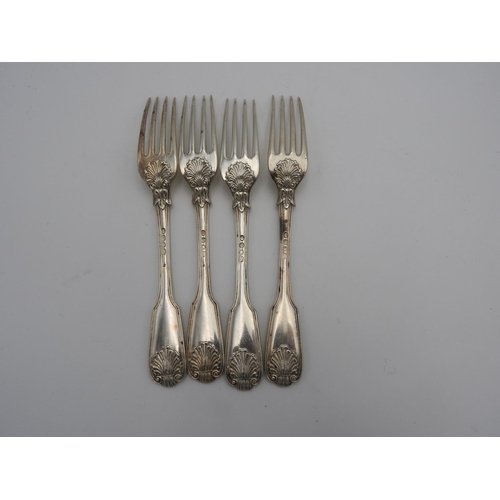 211 - GEORGE IV SILVER KINGS PATTERN PART FLATWARE SERVICE LONDON 1827, MAKERS MARK WC??? comprising 4 des... 