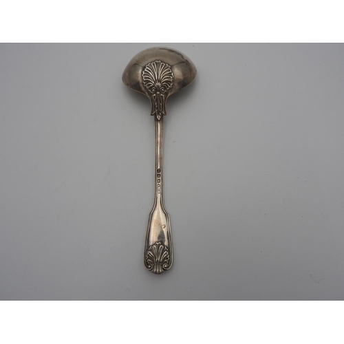 211 - GEORGE IV SILVER KINGS PATTERN PART FLATWARE SERVICE LONDON 1827, MAKERS MARK WC??? comprising 4 des... 