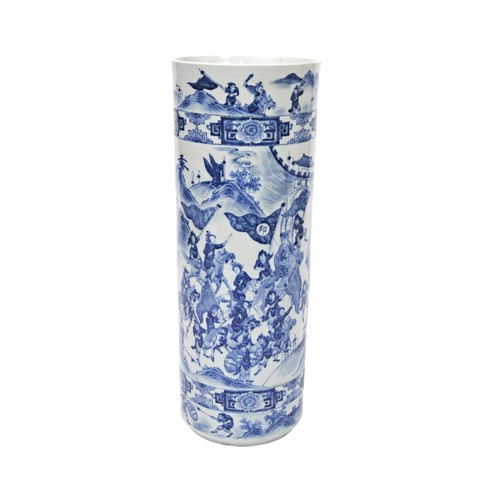 103 - MASSIVE BLUE AND WHITE SLEEVE VASEQING DYNASTY, 19TH CENTURYthe sides finely painted in tones of und... 