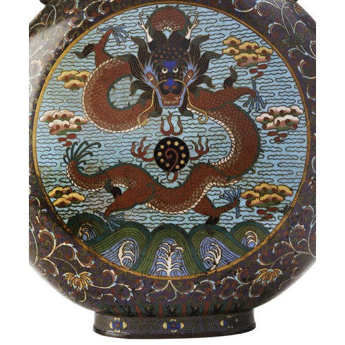 149 - FINE CLOSOINNE ENAMEL 'DRAGON' MOONFLASK QING DYNASTY, 19TH CENTURYthe garlic mouth flask with twin ... 