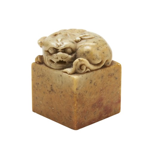 182 - CARVED SOAPSTONE 'LION' SEAL LATE QING DYNASTYthe square seal surmounted by a recumbent lion5cm high... 