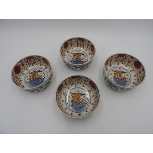 619 - SET OF FOUR IMARI DEEP BOWLS EDO PERIODthe deep rounded bowl each painted centrally with ships carry... 