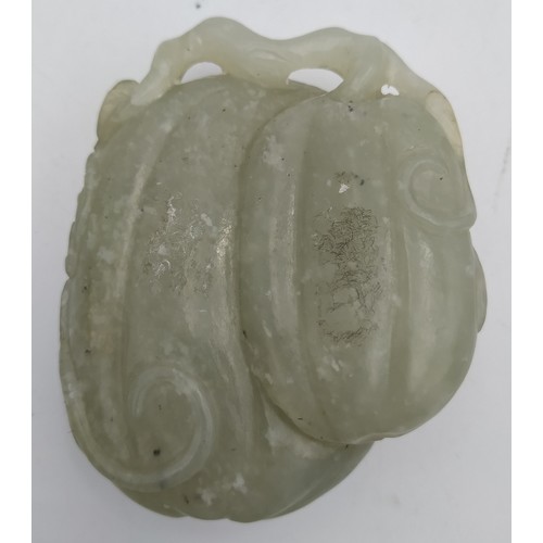 308 - CARVED JADE 'GOURD' SNUFF BOTTLE QING DYNASTYrealistically carved as a two gourds and a bat6.5cm hig... 