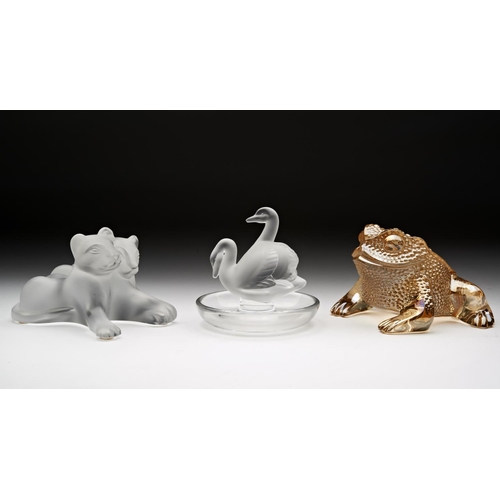 222 - A MODERN LALIQUE 'GRENOUILLE' with a gold oxide finish, a group of two young lion cubs and a Lalique... 