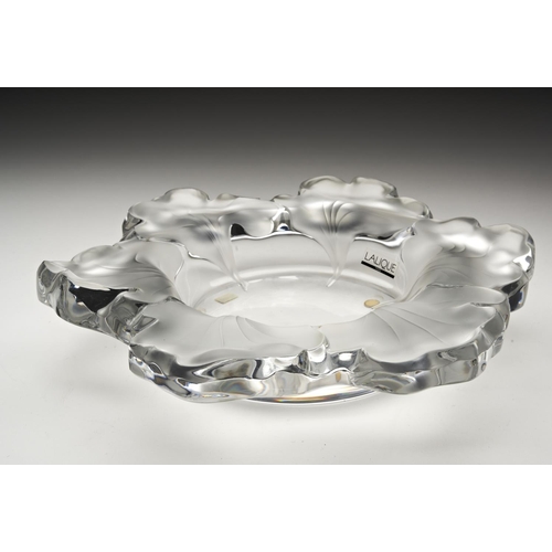 224 - A MODERN LALIQUE HEAVY 'LEAF' DESIGN BOWL engraved 'Lalique (R) France'31 cm diam