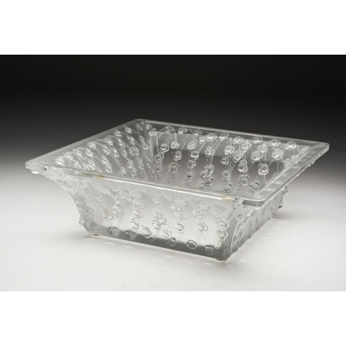 225 - A MODERN LALIQUE 'TRELLIS ROSES' BOWL OF FLARED SQUARE FORMengraved 'Lalique (R) France'14.5 x 14.5 ... 