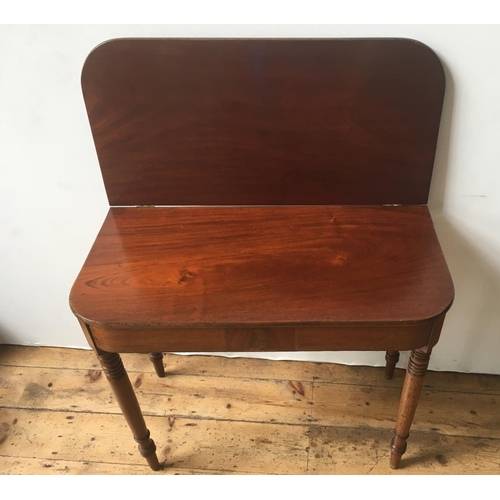 71 - GEORGE III MAHOGANY FOLD OUT TEA TABLE WITH TURNED LEGS AND INLAY