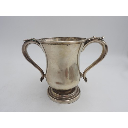 460 - A GEORGE IV HALLMARK SILVER TWO-HANDLED TANKARD, Birmingham 1824, 6.7oz