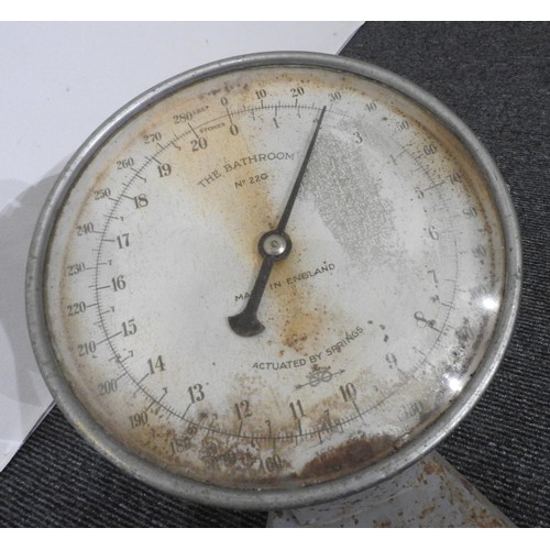 121 - SALTER 'NO.220'  VINTAGE BATHROOM SCALES, 34 x 26 x 50cms