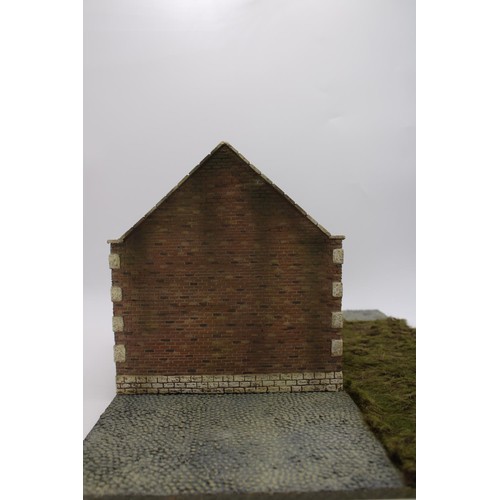 401 - MODEL BARN ON COBBLED AND LONG GRASS BASE, durable moulded construction with 3-D detail, 25cm high, ... 