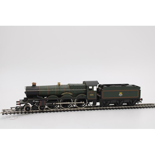 425 - A BR NO.4078 'PENDENNIS CASTLE' EX-GWR CASTLE CLASS, in 00 scale by Airfix, with motorized tender, i... 