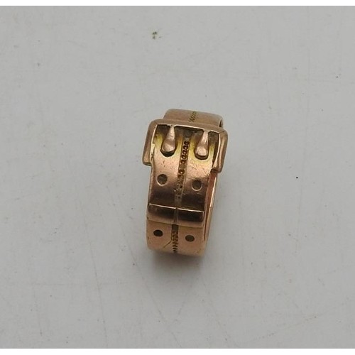 509 - A 9CT GOLD BELT RING