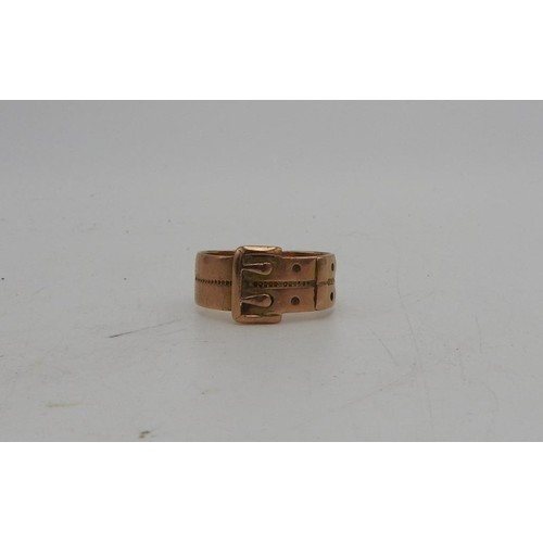 509 - A 9CT GOLD BELT RING