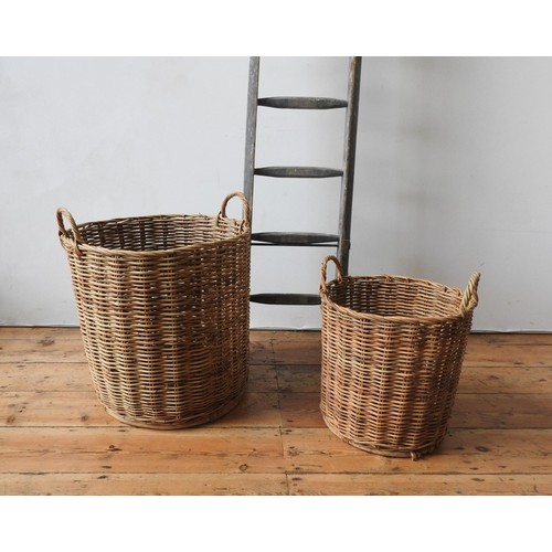 103 - TWO WICKER APPLE HARVEST BASKETS AND VINTAGE 12-TREAD ORCHARD LADDER, 262cm high