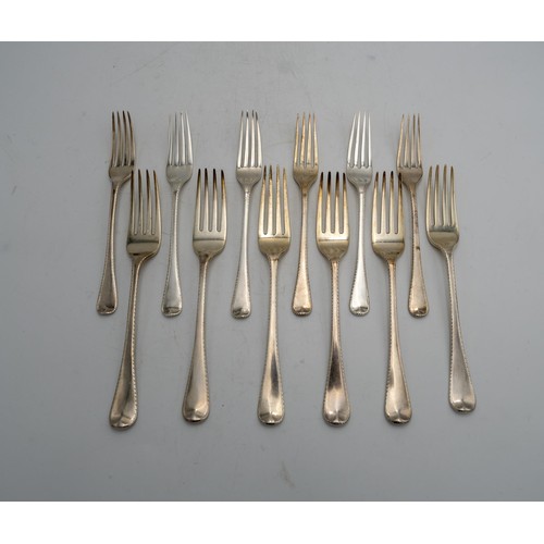 469 - A QUANTITY OF HALLMARK SILVER BRIGHT CUT FLAT WARE, London 1823, 29 pieces, 44.5 oz in total