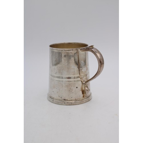 489 - A HEAVY KINGSWAY PLATE E.P.N.S TAPERED TANKARD WITH HANDLE, 11.5cm high