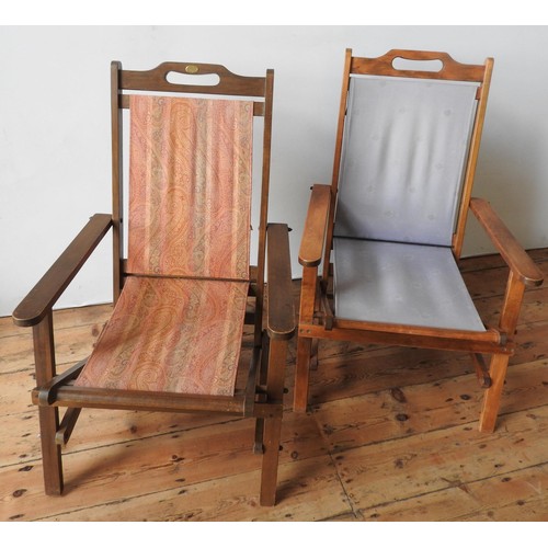 86 - TWO FOLDING WOODEN PATIO CHAIRS WITH LOOSE CANVAS SEATS AND BACKS, ONE CHAIR BEARING A MULBERRY PLAQ... 