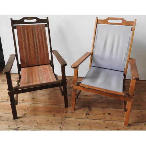 86 - TWO FOLDING WOODEN PATIO CHAIRS WITH LOOSE CANVAS SEATS AND BACKS, ONE CHAIR BEARING A MULBERRY PLAQ... 