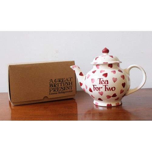 253 - AN EMMA BRIDGEWATER HEART DECORATED 'TEA FOR TWO' TEAPOT IN ORIGINAL BOX, 20cm high