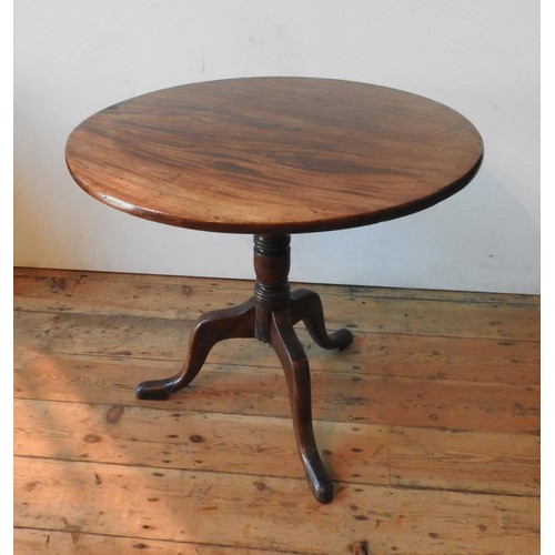 48 - A VICTORIAN MAHOGANY TILT-TOP TRIPOD TABLE