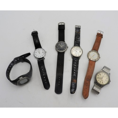 301 - A COLLECTION OF SIX VARIOUS GENT'S WRIST WATCHES, including Seiko, Lorus, and others