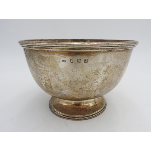 317 - AN IRISH HALLMARK SILVER PRESENTATION BOWL, on spreading foot base, inscribed by Lough Erne Yacht Cl... 