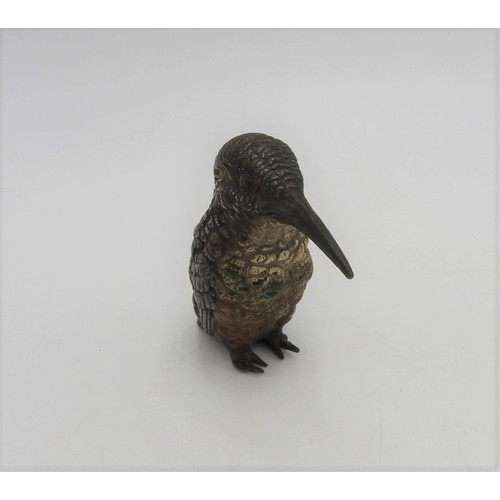 213 - AN AUSTRIAN COLD PAINTED BRONZE KINGFISHER FIGURE, in perching position, 7cm high