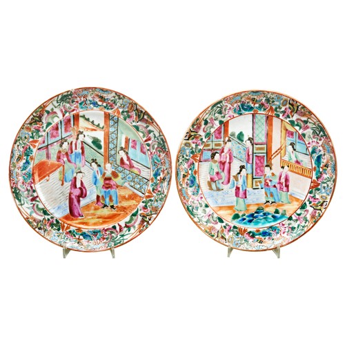 75 - PAIR OF CANTON FAMILLE ROSE DISHESQING DYNASTY, 19TH CENTURYdecorated with scenes of courtiers 21cm ... 