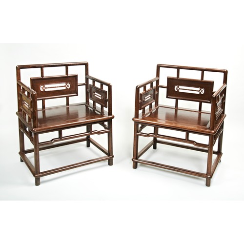 259 - GOOD PAIR OF JICHIMU LOW-BACK ARMCHAIRS, MEIGUIYI QING DYNASTY, 19TH CENTURYthe square backs and arm... 