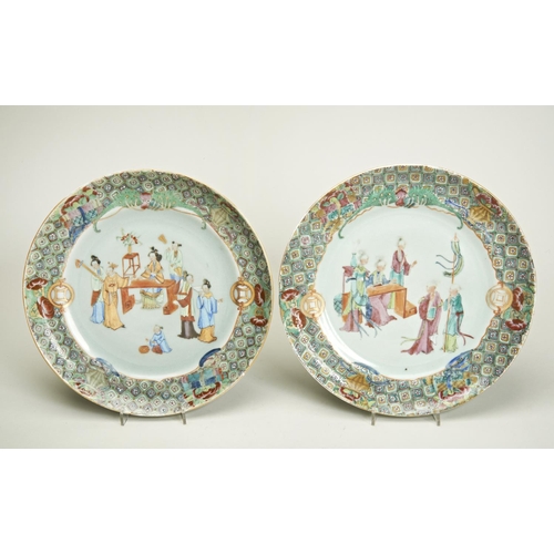 80 - PAIR OF FAMILLE ROSE CANTON DISHESQING DYNASTY, 19TH CENTURY painted with elegant ladies, within a g... 