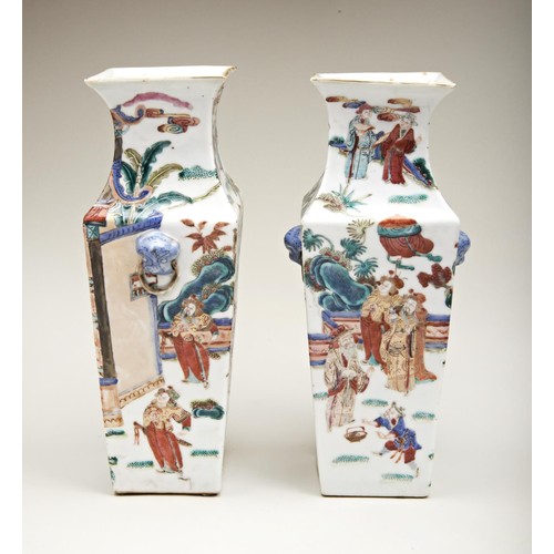 86 - PAIR OF SQUARE-FORM FAMILLE ROSE VASESQING DYNASTY, 19TH CENTURYthe sides painted with interior and ... 