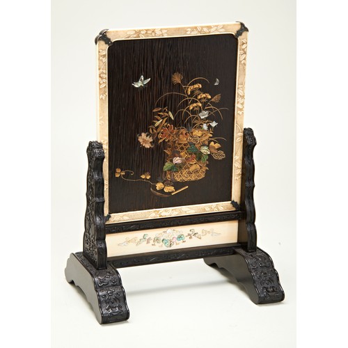 315 - FINE JAPANESE IVORY, LACQUER AND IRONWOOD TSUITATIMEIJI PERIOD (1868-1912)of typical form, the panel... 