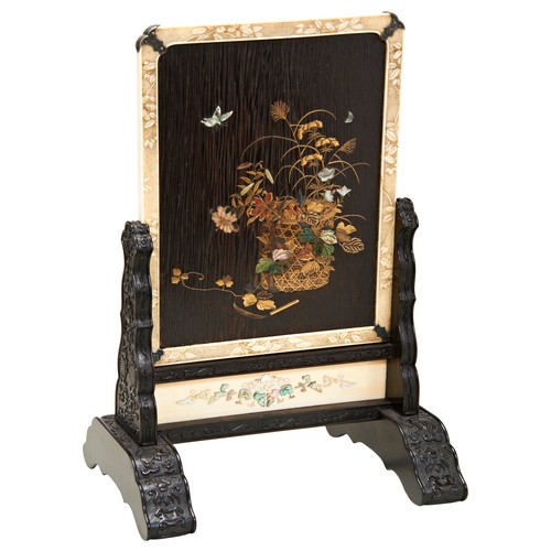 315 - FINE JAPANESE IVORY, LACQUER AND IRONWOOD TSUITATIMEIJI PERIOD (1868-1912)of typical form, the panel... 