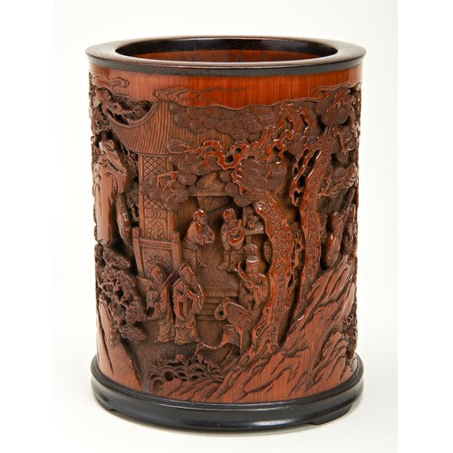 226 - EXCEPTIONALLY FINE CARVED BAMBOO AND HARDWOOD MOUNTED BRUSHPOT, BITONGQIANLONG PERIODthe cylindrical... 