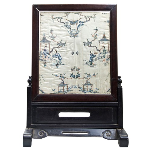 221 - HARDWOOD AND EMBROIDERED SILK TABLE SCREENQING DYNASTY, 19TH CENTURYof typical form, the panel finel... 