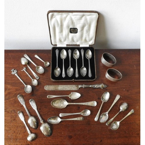 408 - A SET OF SIX HALLMARK SILVER TEASPOONS, TWO SILVER NAPKING RINGS, BUTTER KNIFE AND SIXTEEN VARIOUS S... 