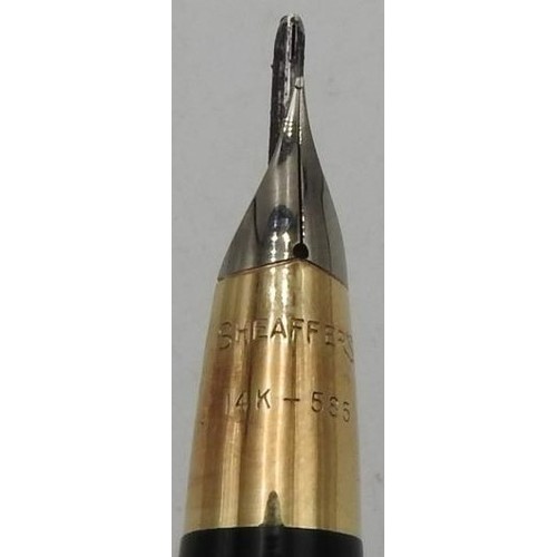 441 - A VINTAGE SHAEFFER'S FOUNTAIN PEN WITH 14k NIB AND A ROLLED GOLD PROPELLING PENCIL