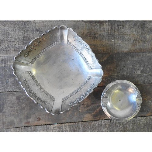 433 - A SMALL SILVER CIRCULAR DISH, A SILVER BOWL AND A QUANTITY OF PLATED WARE, both silver items stamped... 