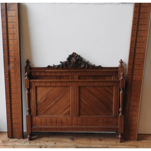 74 - A 19TH CENTURY FRENCH WALNUT BED STEAD, 122 x 123 x 198 cm