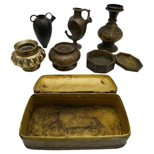 391 - GROUP OF PERSIAN METAL WARES18TH / 19TH CENTURYcomprising a Mughal Hookah, two covered boxes, a vase... 