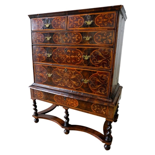 34 - WILLIAM & MARY OYSTER VENEER AND MARQUETRY CHEST ON STANDCIRCA 1700the rectangular top above two... 